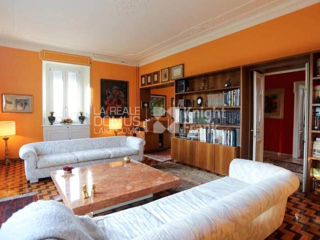 Villa in vendita a Valmorea CO