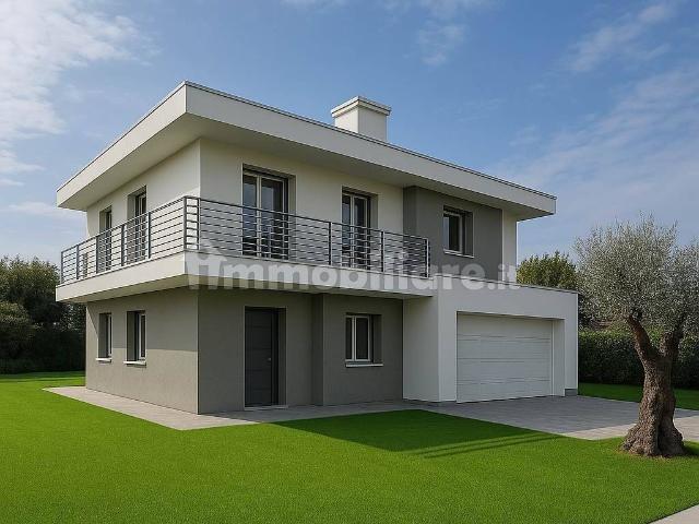 Villa in vendita a Valmorea CO