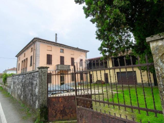 Villa in vendita a Valmacca AL