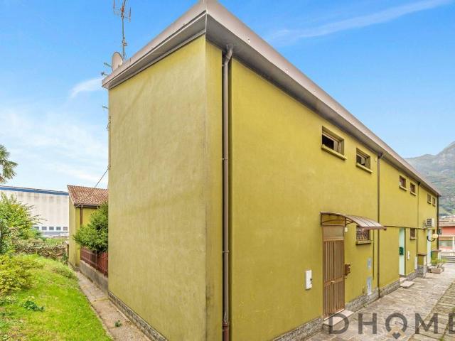 Villa in vendita a Valmadrera LC