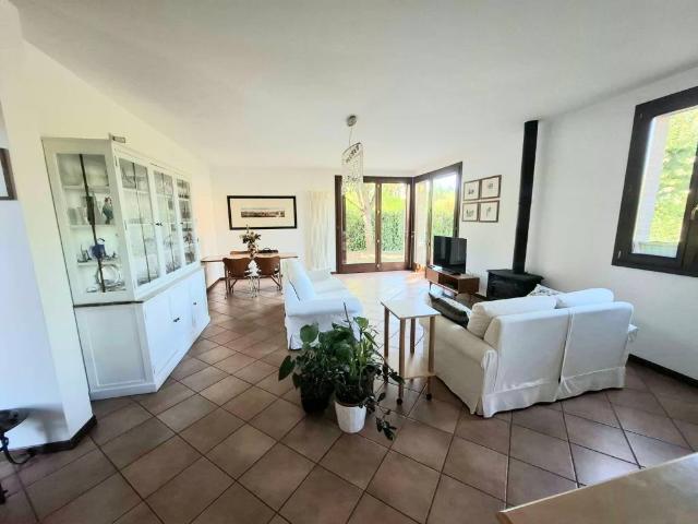Villa in vendita a Valsamoggia BO