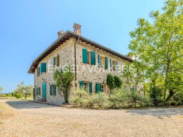 Villa in vendita a Valsamoggia BO