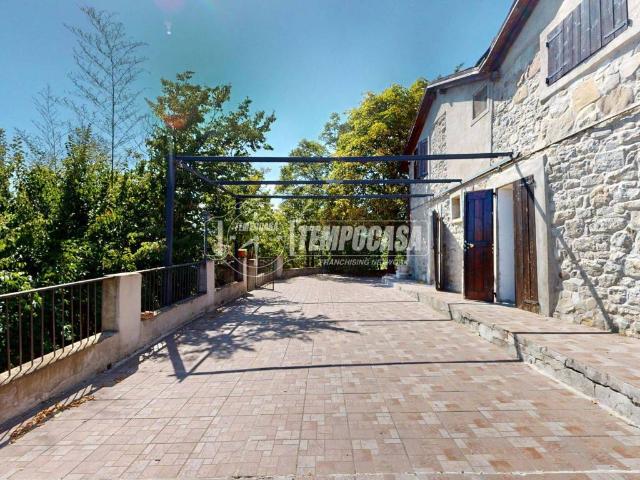 Villa in vendita a Valsamoggia BO