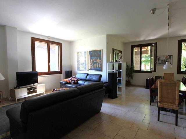 Villa in vendita a Valsamoggia BO