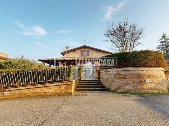 Villa in vendita a Valsamoggia BO