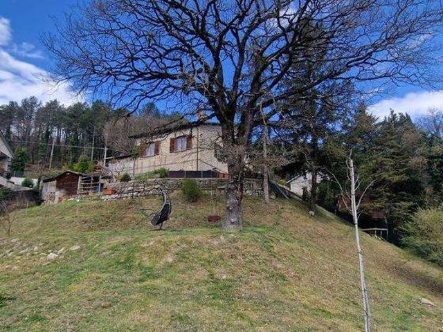 Villa in vendita a Valtopina PG