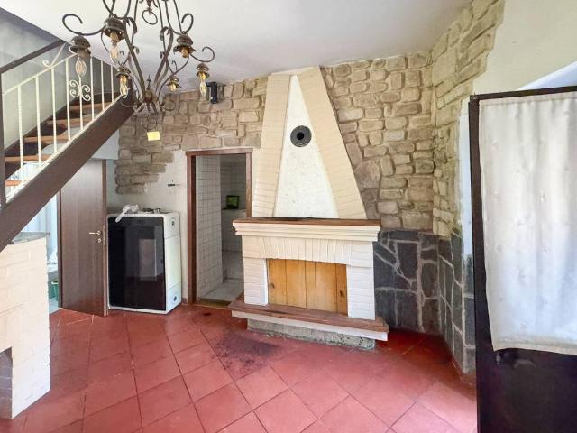 Villa in vendita a Valvarrone LC