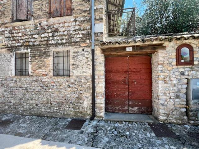 Villa in vendita a Valvasone Arzene PN
