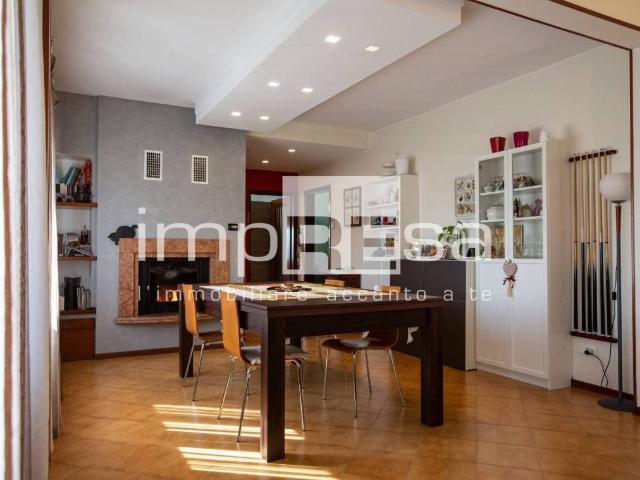 Villa in vendita a Valvasone Arzene PN