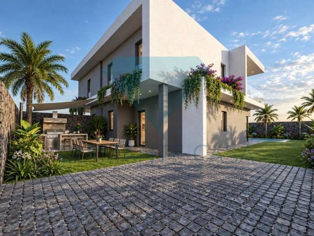 Villa in vendita a Valverde CT