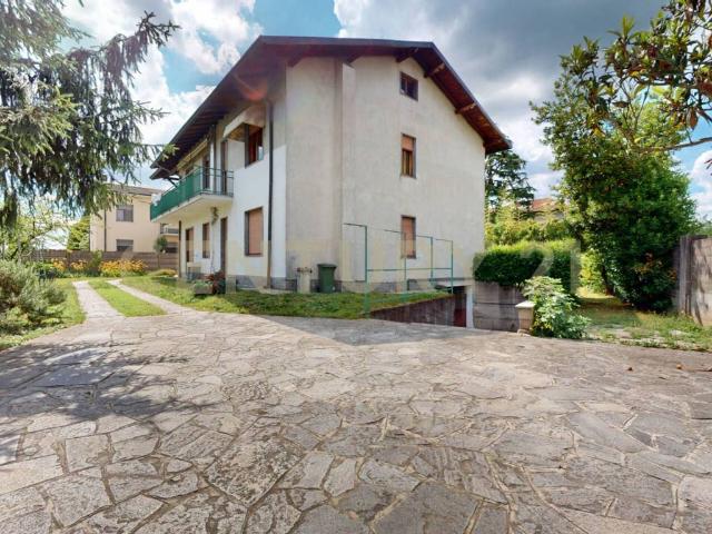 Villa in vendita a Vanzago MI