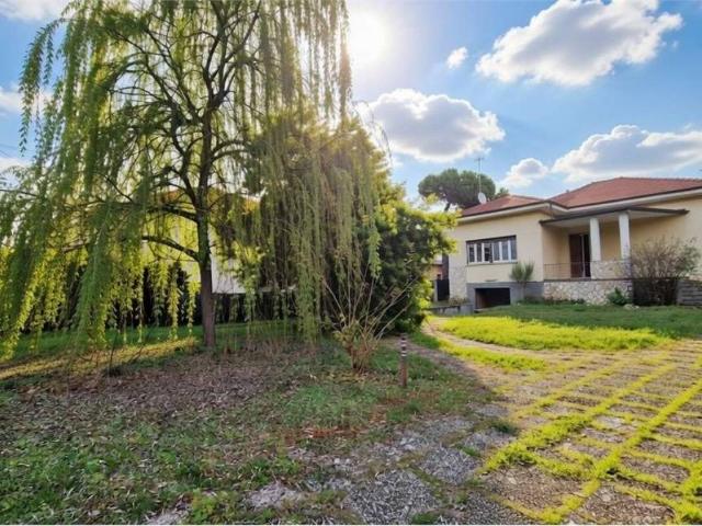 Villa in vendita a Varano Borghi VA
