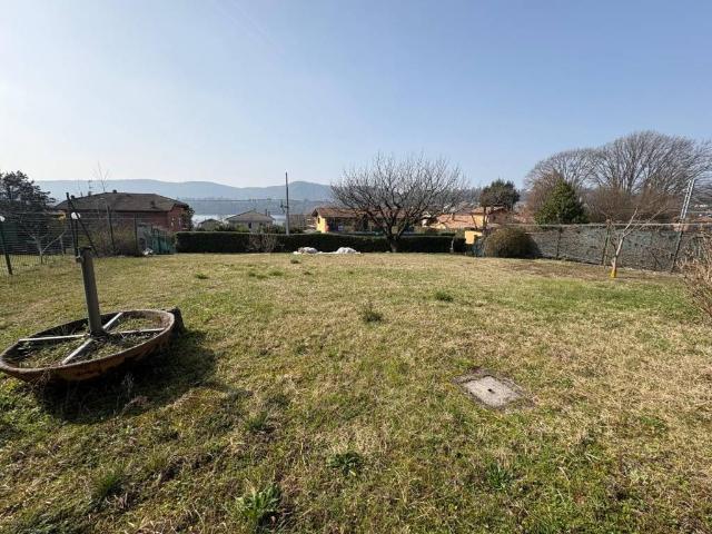 Villa in vendita a Varano Borghi VA