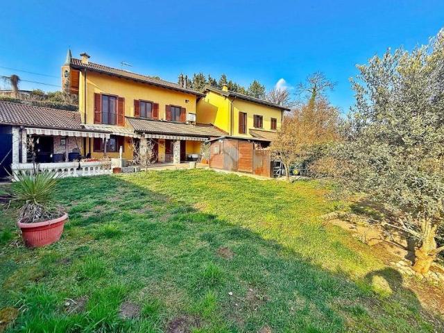 Villetta a schiera in vendita a Varano Borghi VA