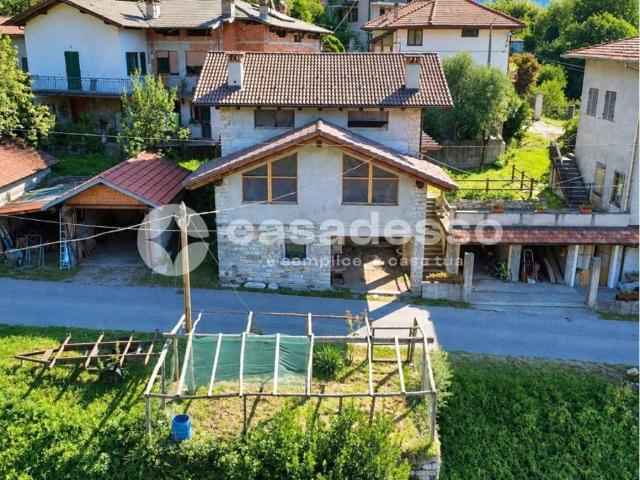 Villa in vendita a Varallo VC