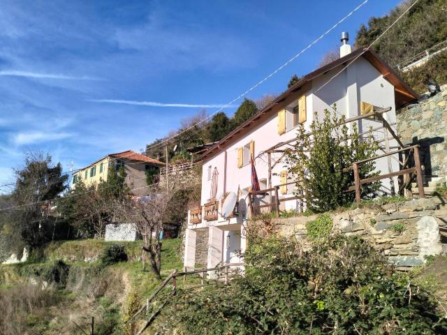 Villa in vendita a Varazze