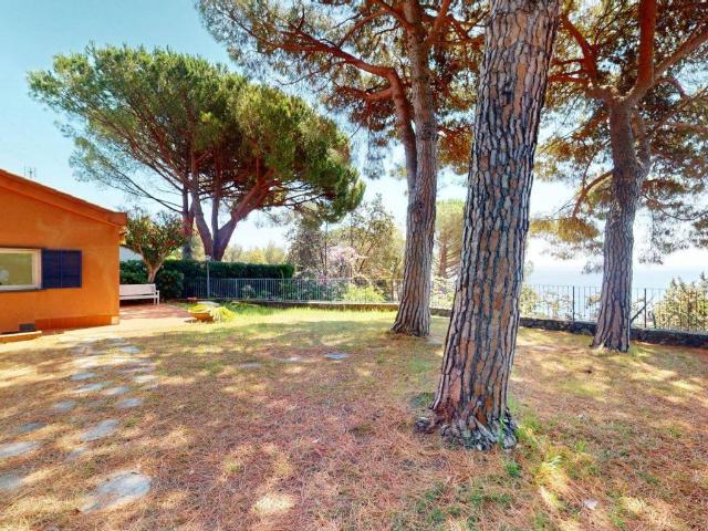 Villa in vendita a Varazze SV
