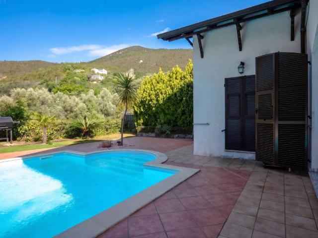 Villa in vendita a Varazze SV