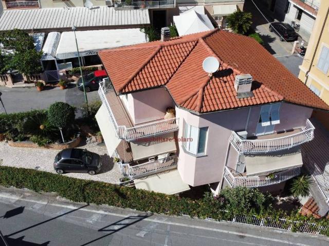 Villa in vendita a Varazze SV