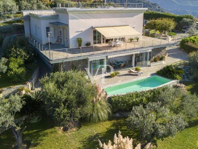Villa in vendita a Varazze SV
