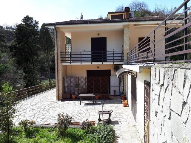 Villa in vendita a Varazze SV