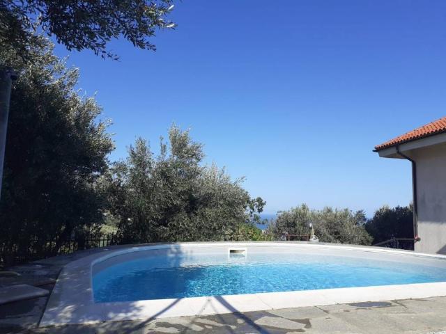 Villa in vendita a Varazze SV