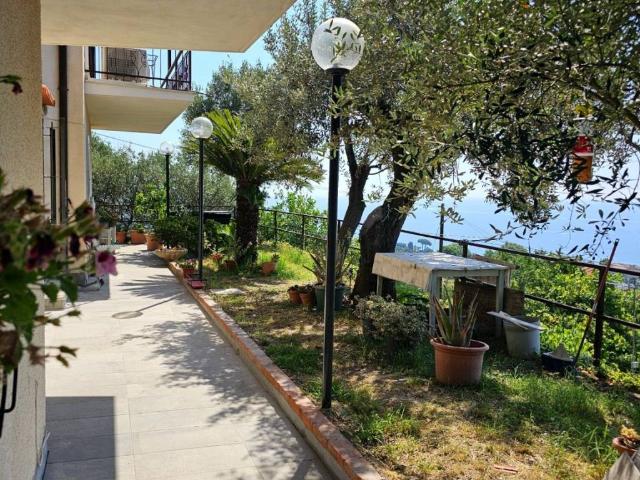 Villa in vendita a Varazze SV