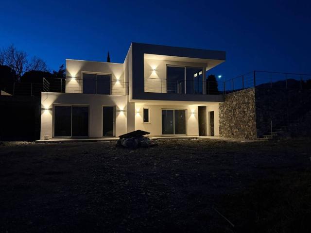Villa in vendita a Varazze SV