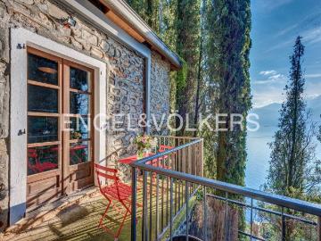 Villa in vendita a Varenna LC