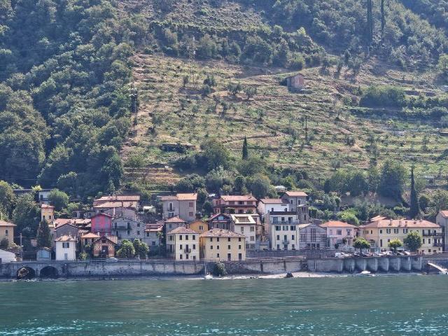 Villa in vendita a Varenna LC
