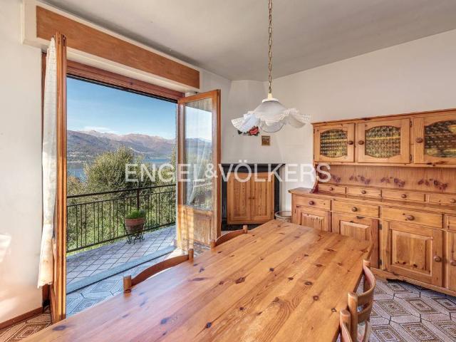 Villa in vendita a Varenna LC