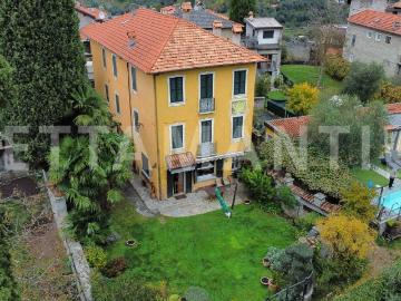 Villa in vendita a Varenna LC