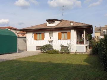Villa in vendita a Varedo MB