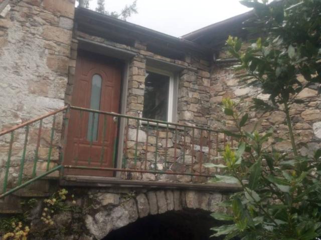 Villa in vendita a Varese Ligure SP