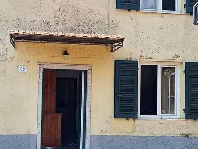 Villa in vendita a Varese Ligure SP