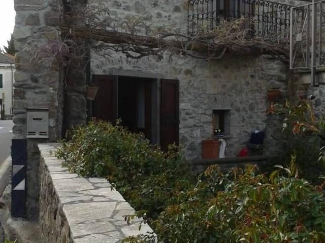 Villa in vendita a Varese Ligure SP
