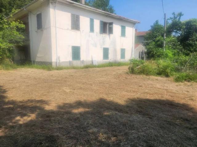 Villa in vendita a Varese Ligure SP