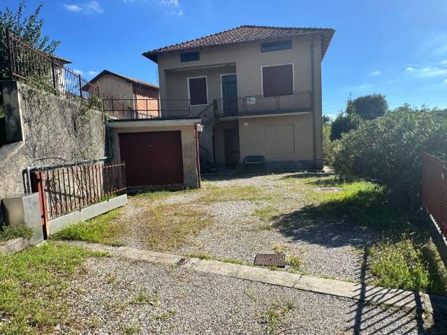 Villa in vendita a Varese VA