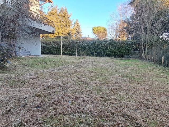 Villa in vendita a Varese VA