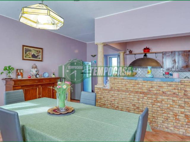 Villa in vendita a Varese VA