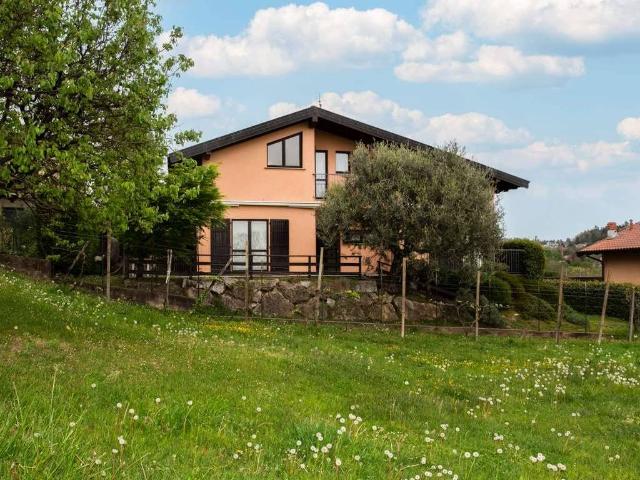 Villa in vendita a Varese VA