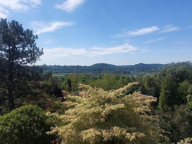 Villa in vendita a Varese VA