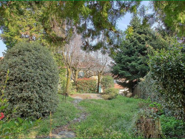 Villa in vendita a Varese VA