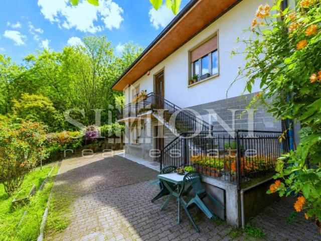 Villa in vendita a Varese VA