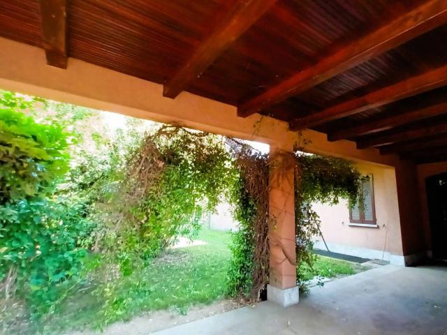 Villa in vendita a Varese VA