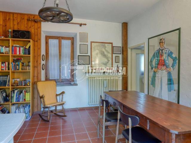 Villa in vendita a Varese VA