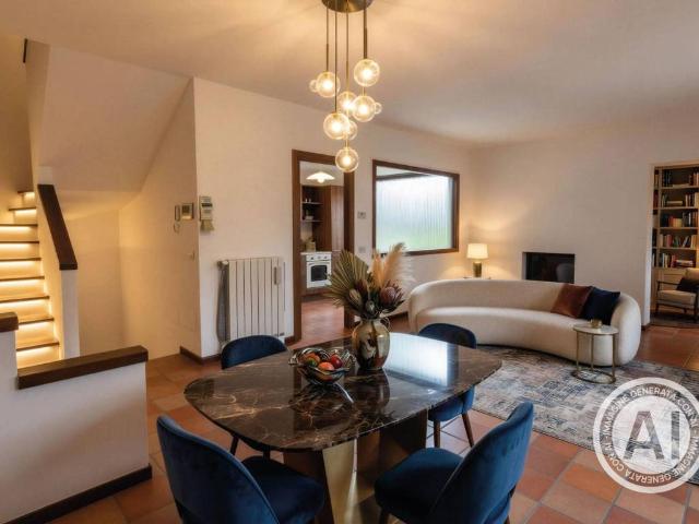 Villa in vendita a Varese VA
