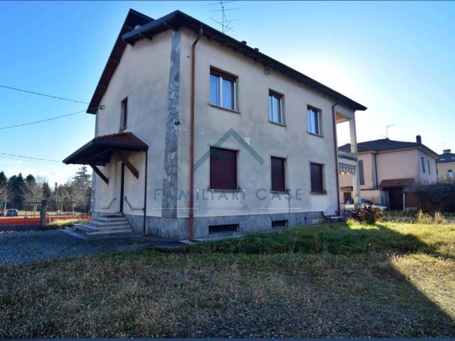 Villa in vendita a Varese VA