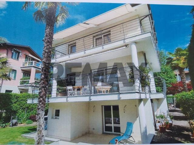 Villa in vendita a Varese VA