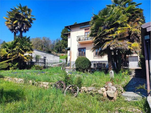 Villa in vendita a Varese VA